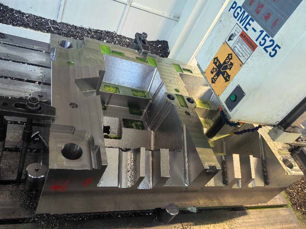 7-Step Deformation Prevention Processing Process | SG MOLD 'Mold Base' System