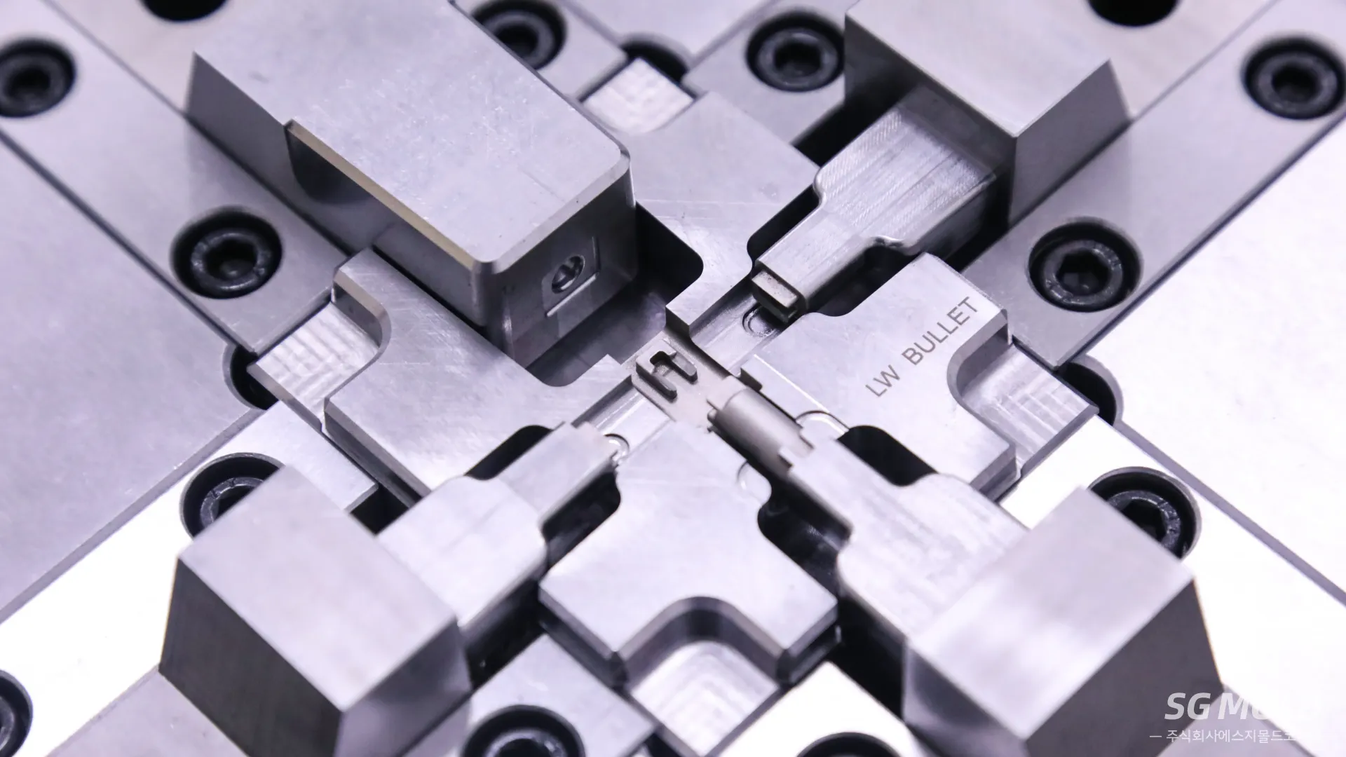 Technical Guidelines for Precision Process and Quality of Mold Base Manufacturing